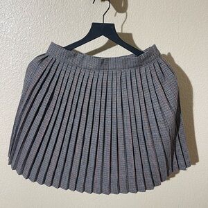 Olive Chic Gray Pleated Mini Skirt